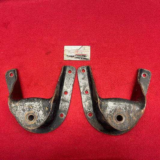 Hanger Set, Rear Spring Front Hanger Set C30 & R30 Truck Part# 14005121