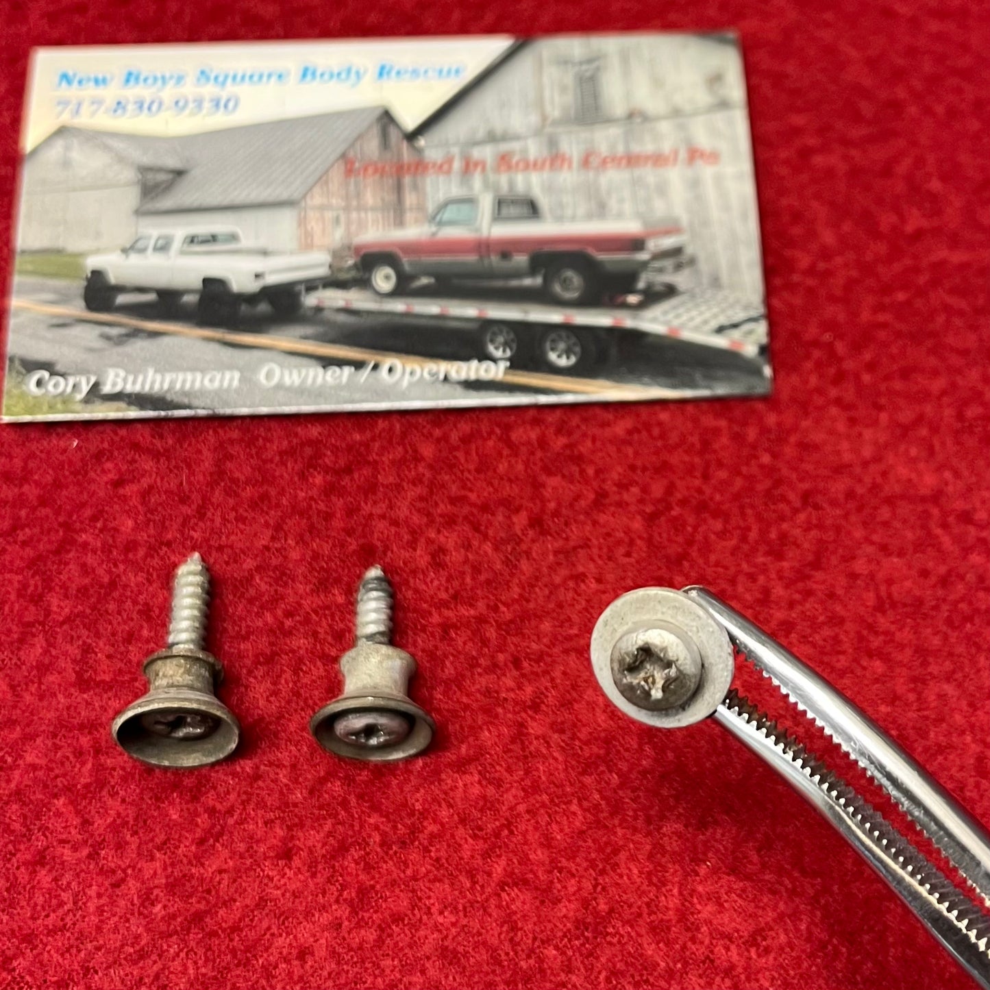 Screw Set, Wing Window Screw Set 3 Screw Setup ( Vent Window)