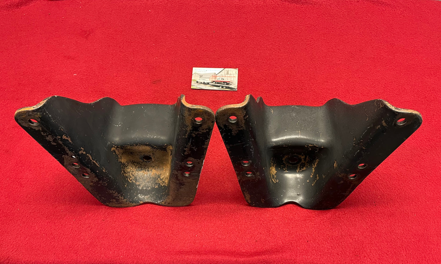 Hanger Set, Rear Spring Front Hanger C10 R10 Regular Cab Truck Part# 471696