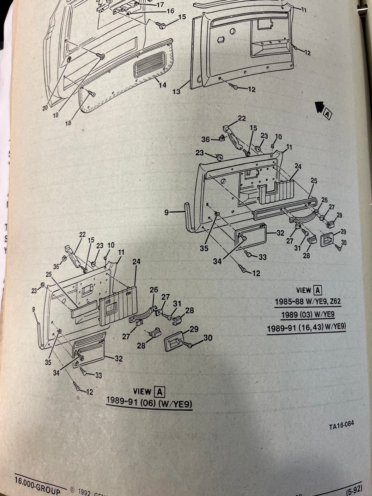 Bracket, Assist Strap Bracket Set LH & RH