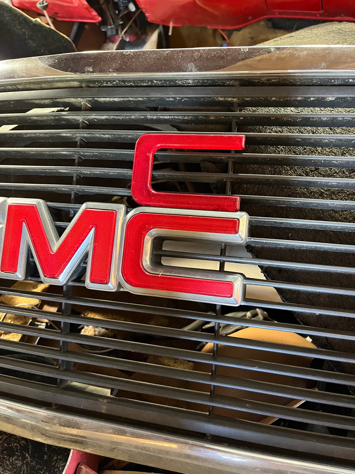 GMC Grille Emblem “C” 1989-1991