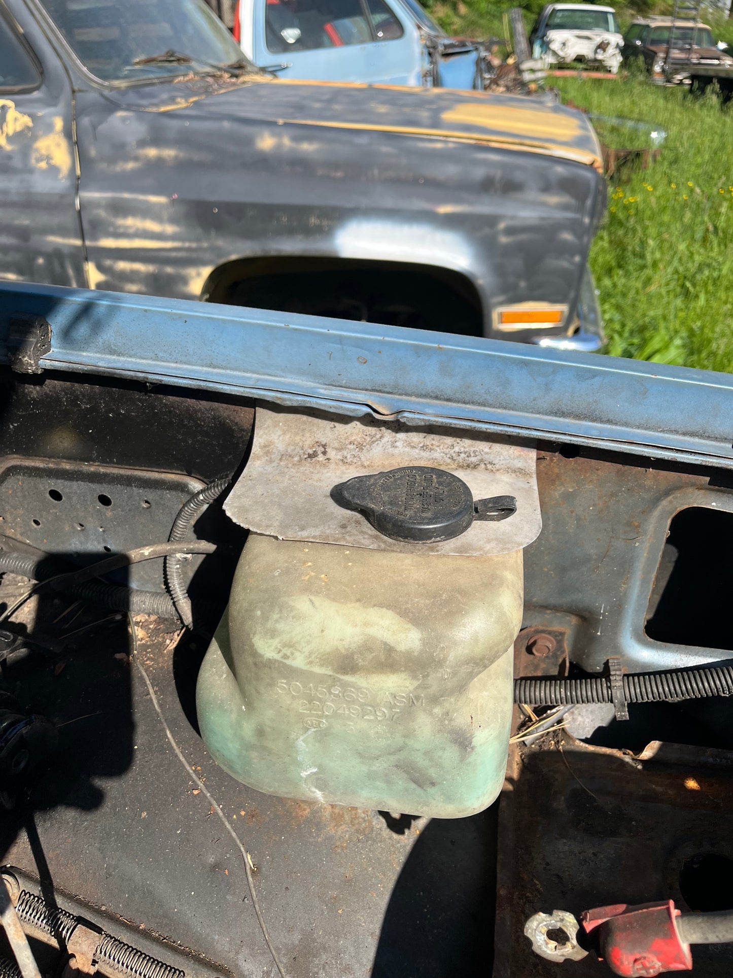 Shield, Washer Bottle Fill Shield 1985-1991