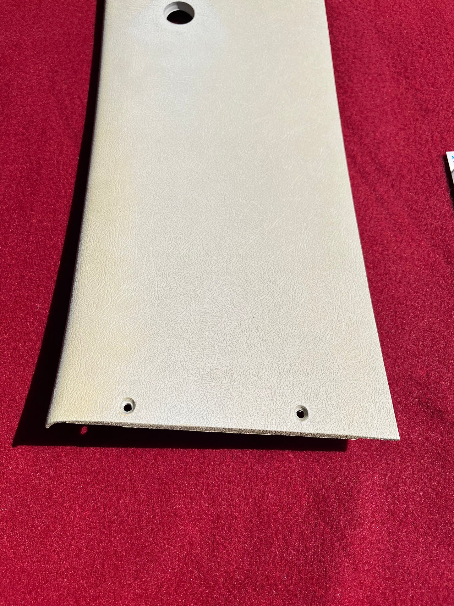 Molding, RH Body Trim B Pillar K5 (Headliner Trim) (White) 14006112